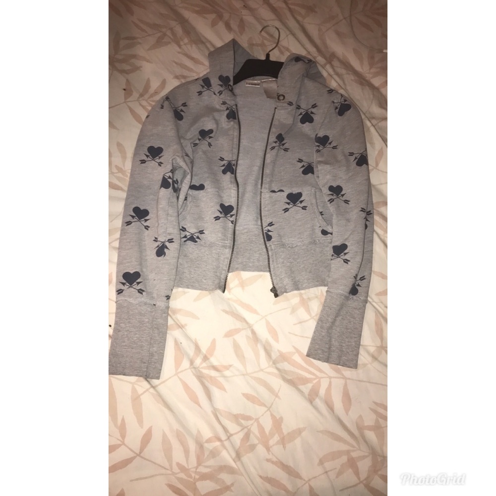 Heart break zip up